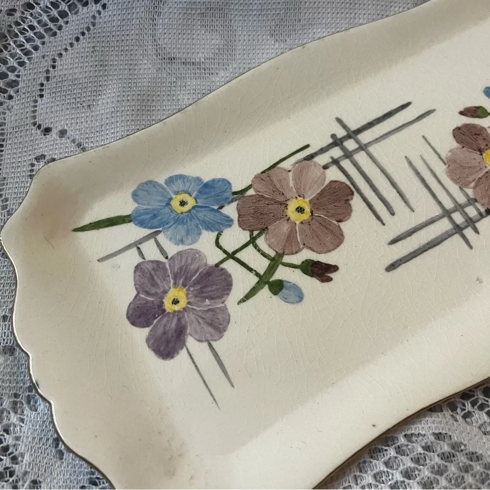 Vintage Floral Tray - Picture 2 of 10